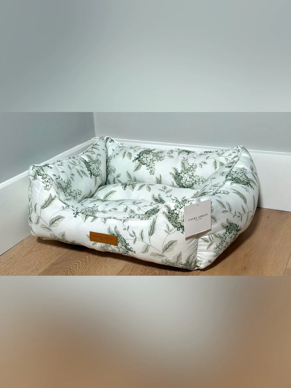 Pet Bed - Floral Green Leaf Print